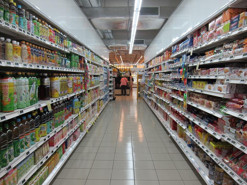 Los supermercados siguen siendo la opción favorita para hacer la compra. Pixabay