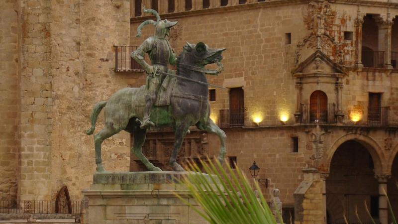 La estatua de Pizarro en Trujillo. Turismo Trujillo