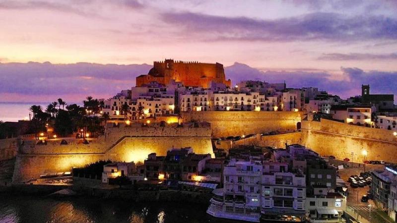 El castillo de Peñíscola, de noche. FACEBOOK PEÑÍSCOLA