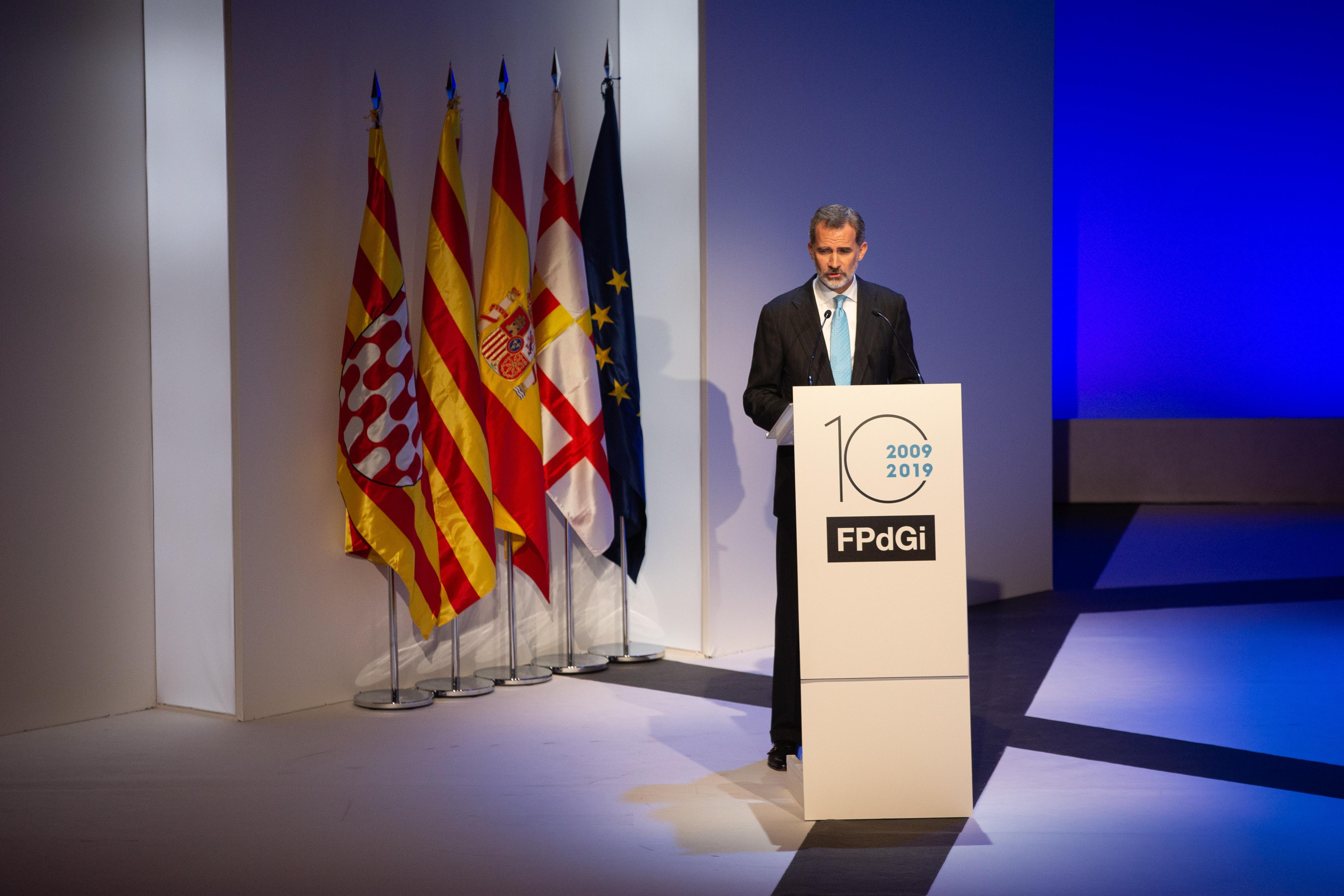 El Rey Felipe realiza su discurso en los Premios de la FPdGi y el X aniversario en el Palacio de Congresos de Barcelona (España). EuropaPress