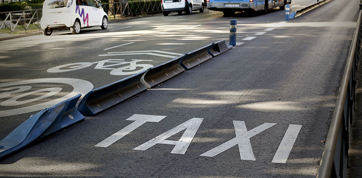 Carril de taxi