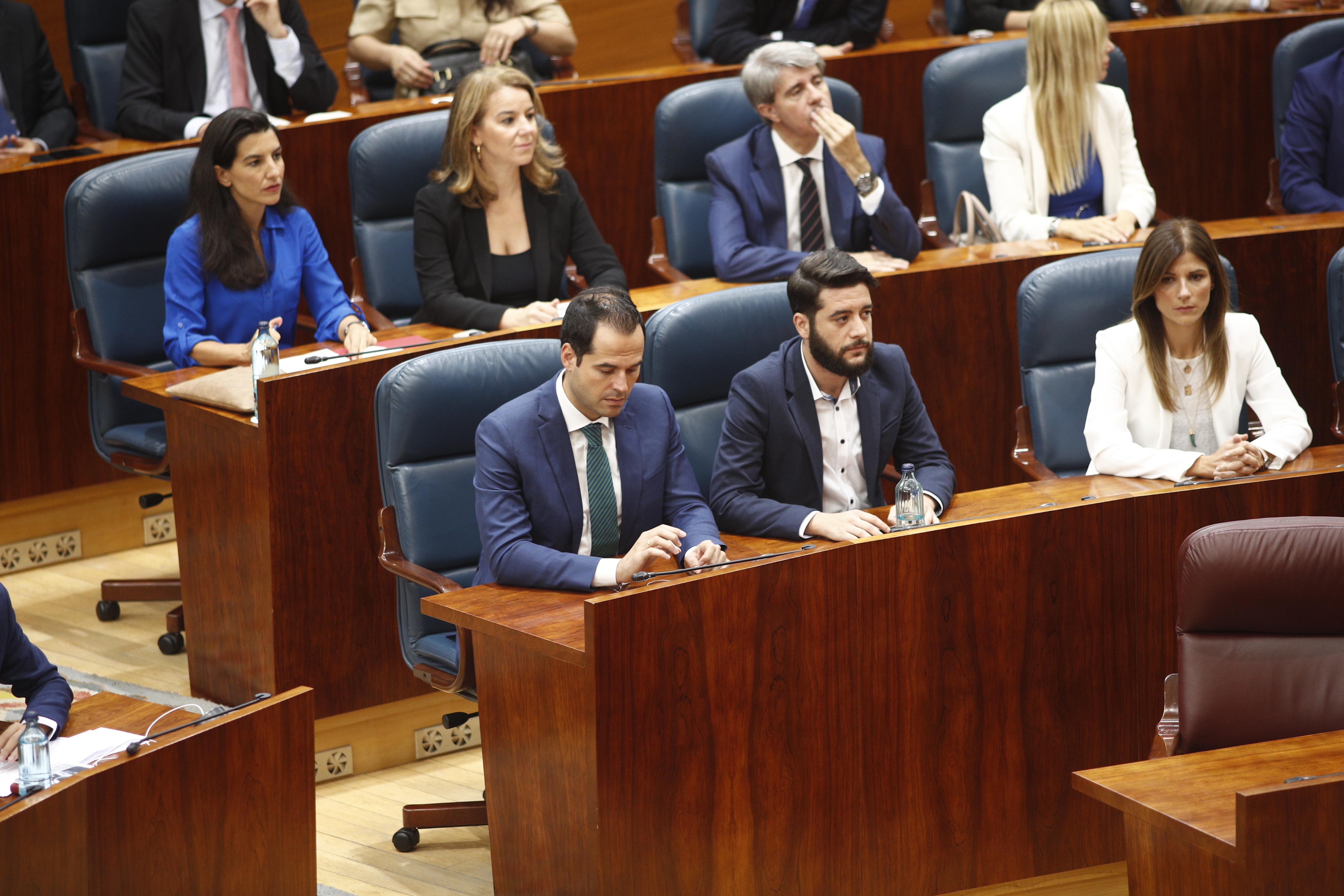 La candidata de VOX la presidencia de la Comunidad de Madrid Rocío Monasterio y el vicepresidente de la Comunidad de Madrid, Ignacio Aguado.