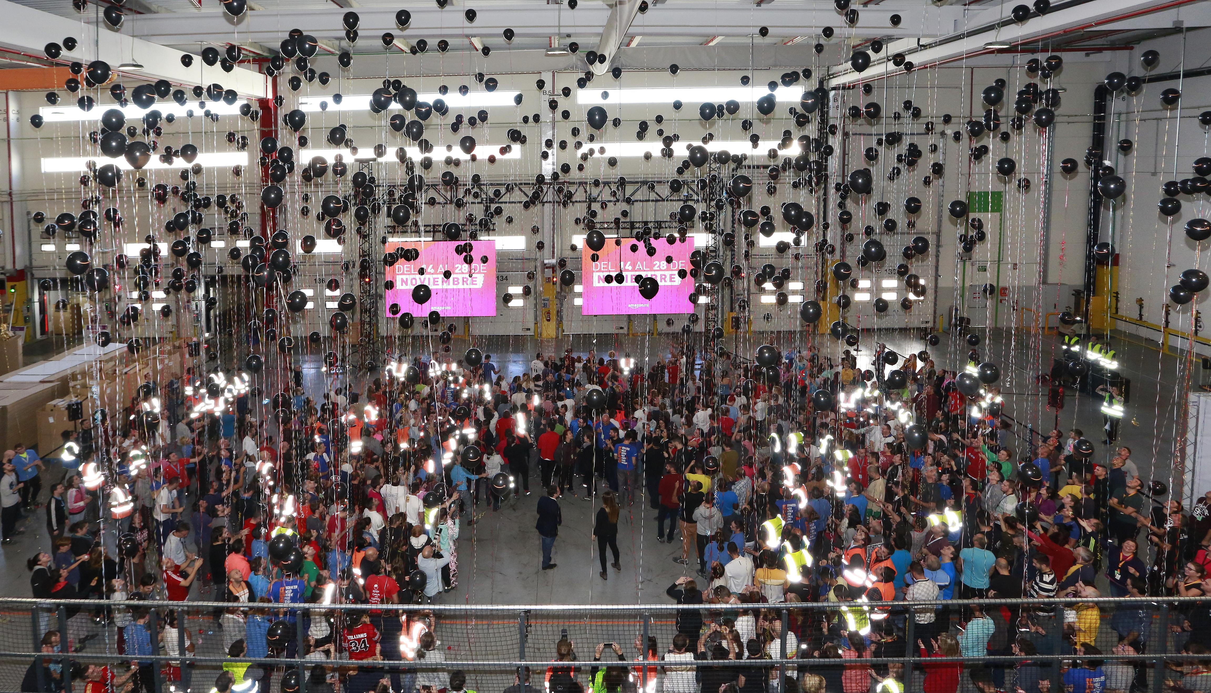 Panorámica lanzamiento Black Friday de Amazon.es