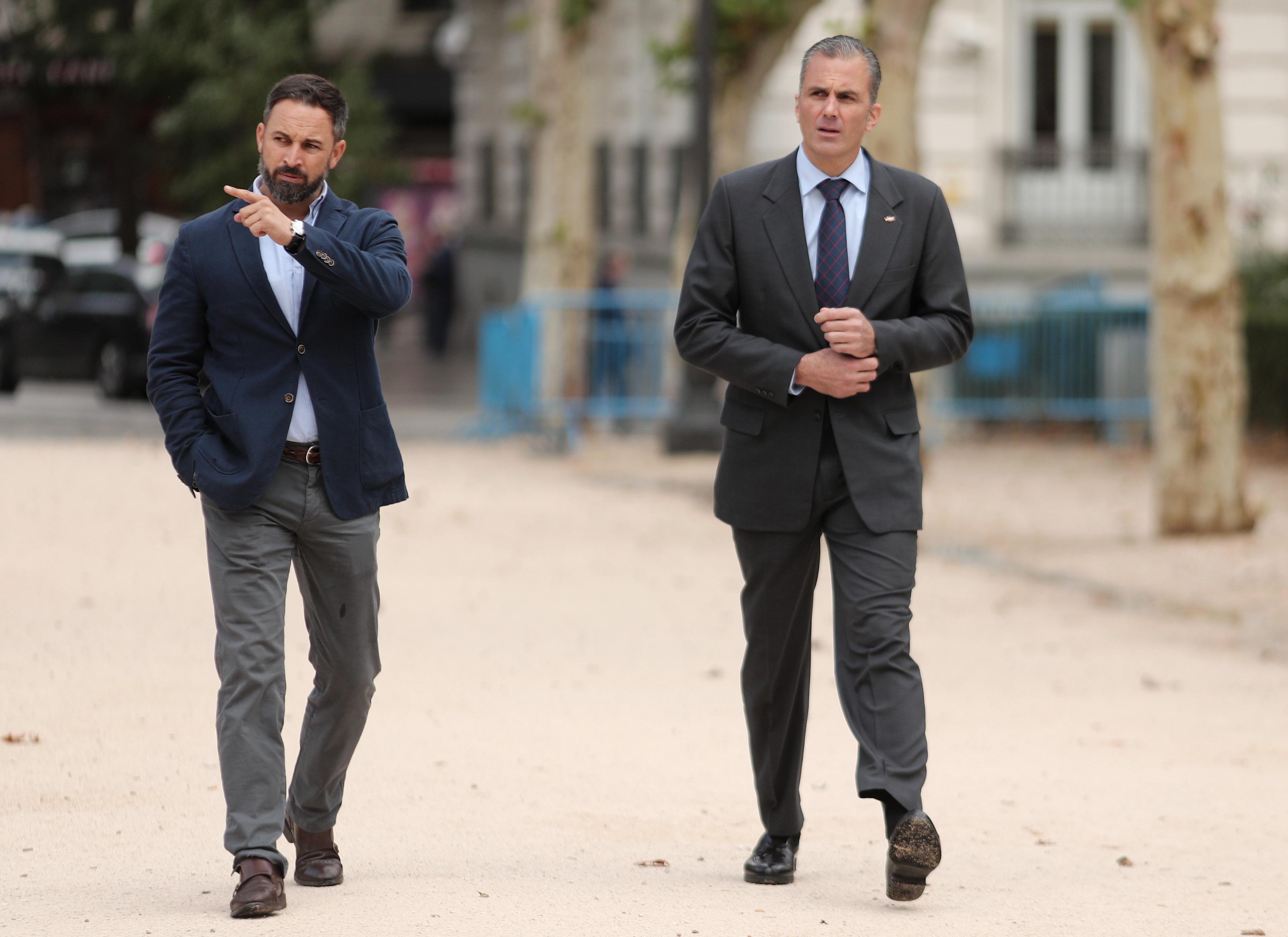 El presidente de Vox, Santiago Abascal, y el secretario general de Vox, Javier Ortega Smith. Fuente: Europa Press.