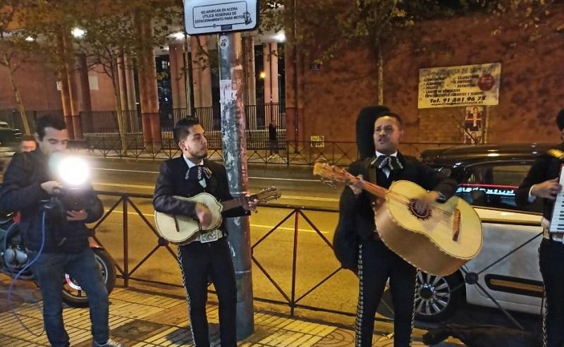 Los mariachis contratados por Forocoches. Fuente: Twitter.