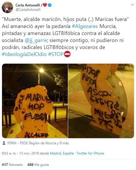 Tuit de Carla Antonelli denucniando pintadas en Murcia