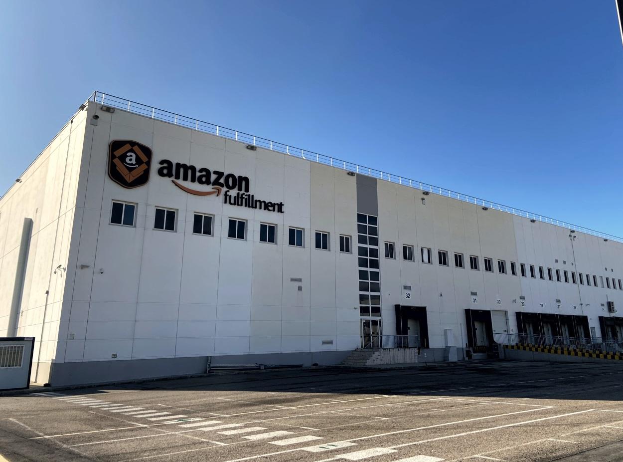 Planta logística de Amazon en San Fernando de Hernares, Madrid