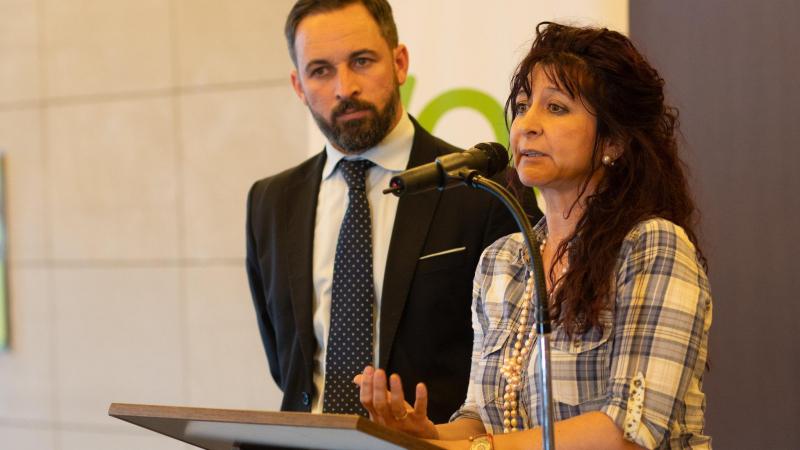 Santiago Abascal y la diputada Alicia Rubio en la Asamblea de Madrid