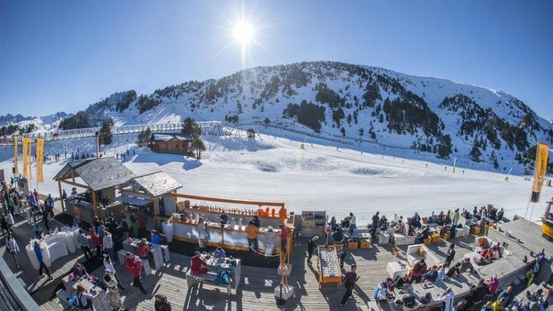 Zona de ocio en la estación de esquí de Grandvalira. Fuente Grandvalira