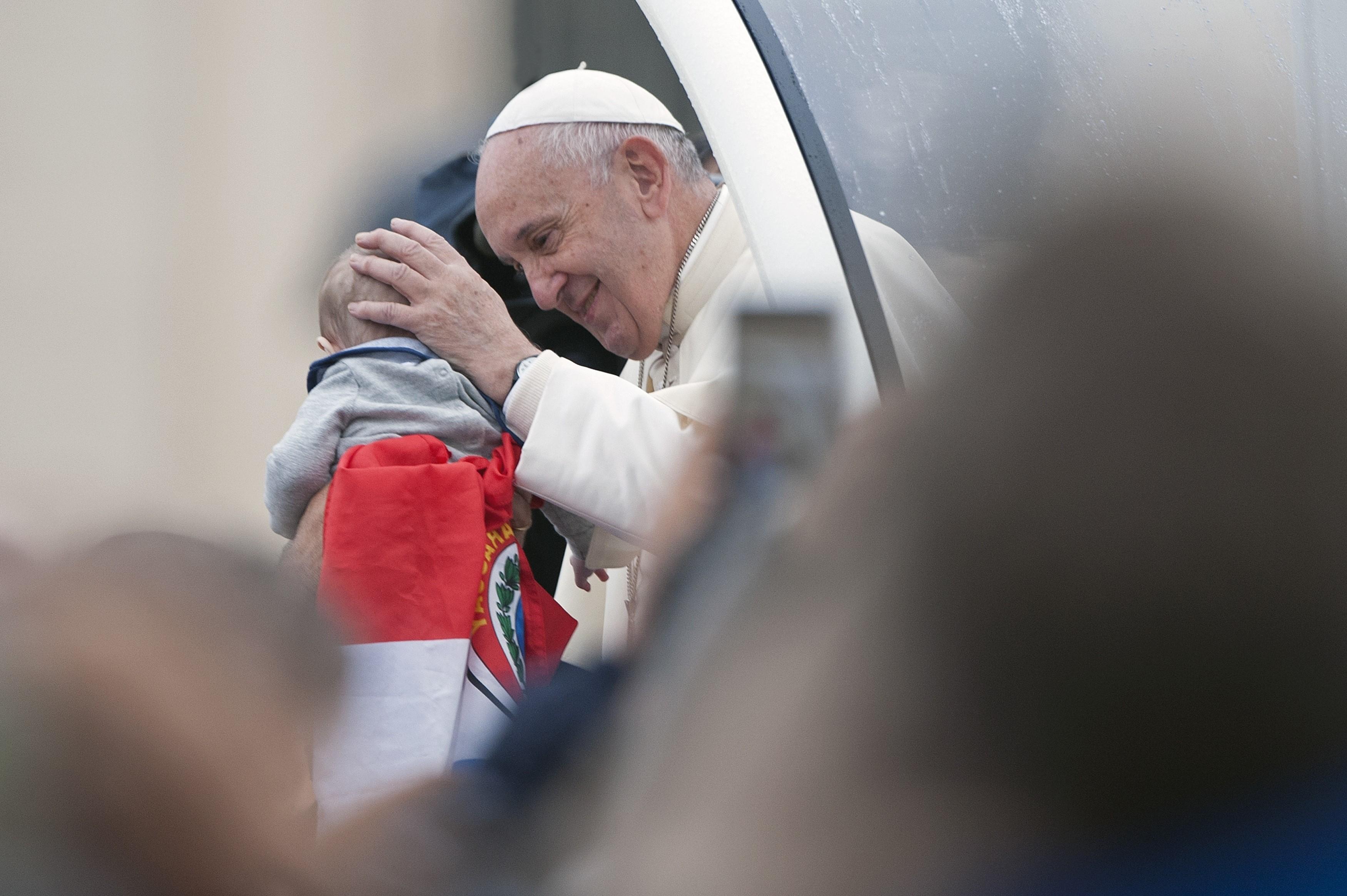 El Papa Francisco dirige su audiencia general semanal en la Plaza de San Pedro, en el Vaticano. Fuente: EP.