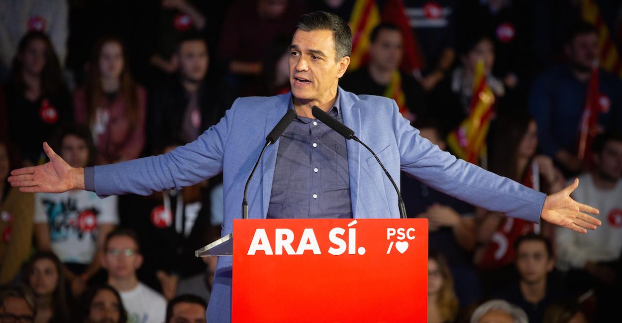 Pedro Sanchez, en el mitin de campaña en Barcelona. DAVID ZORRAKINO/EP