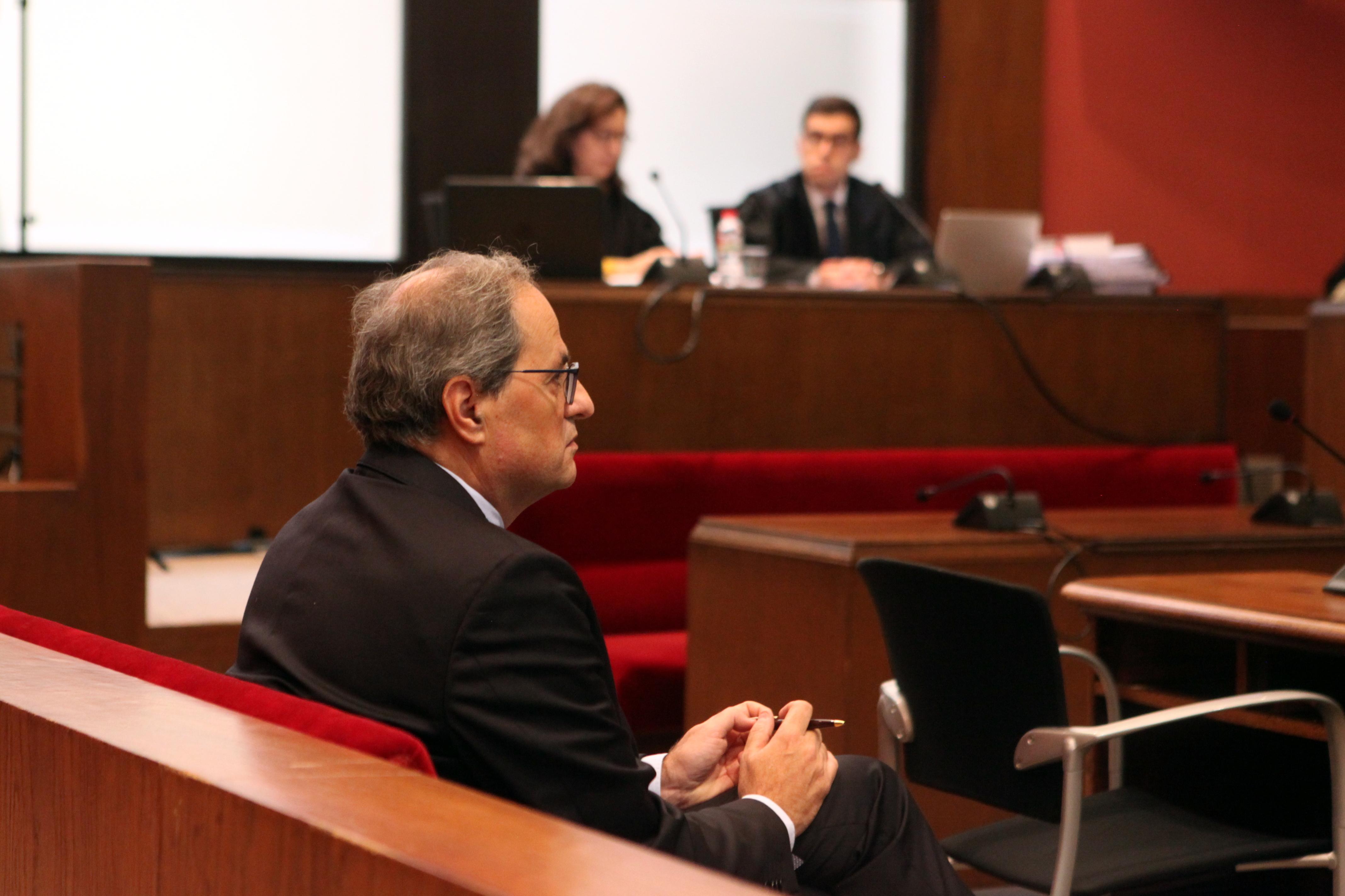 El president de la Generalitat Quim Torra en el banquillo del Tribunal Superior de Justicia de Cataluña. Fuente: EP.