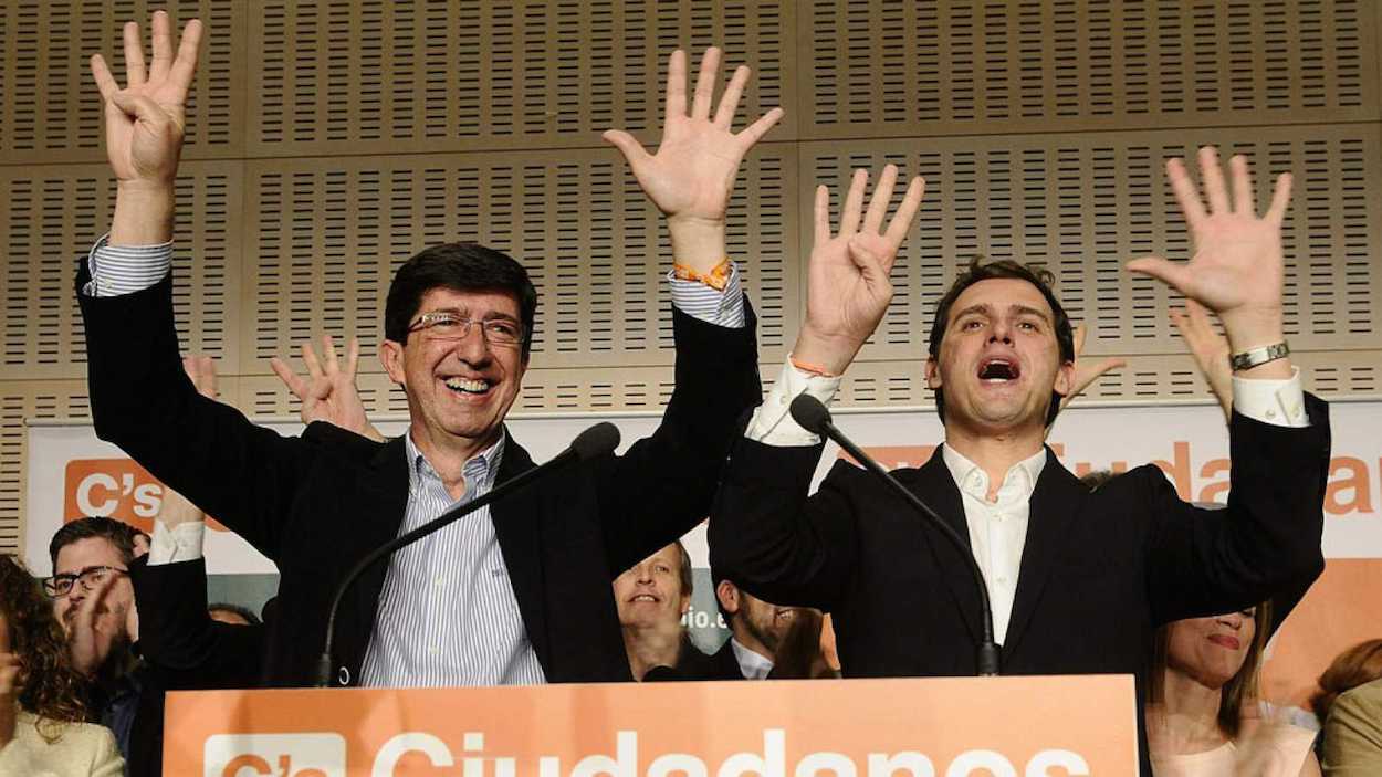 Juan Marín y Albert Rivera celebrando la entrada de Ciudadanos en el Parlamento andaluz, en 2015. RTVE