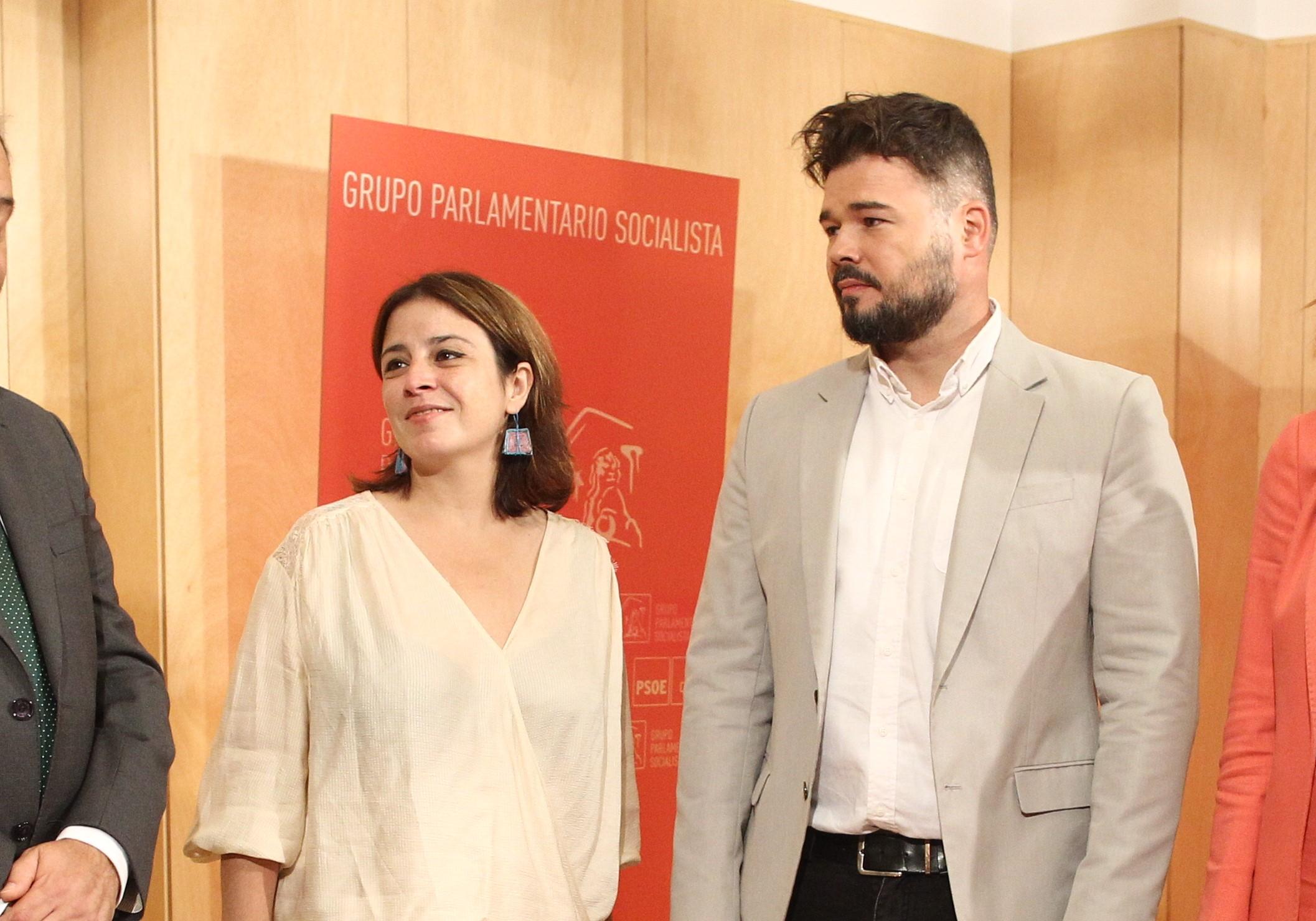 La portavoz del PSOE en el Congreso Adriana Lastra y el portavoz de ERC en el Congreso Gabriel Rufián. Europa Press