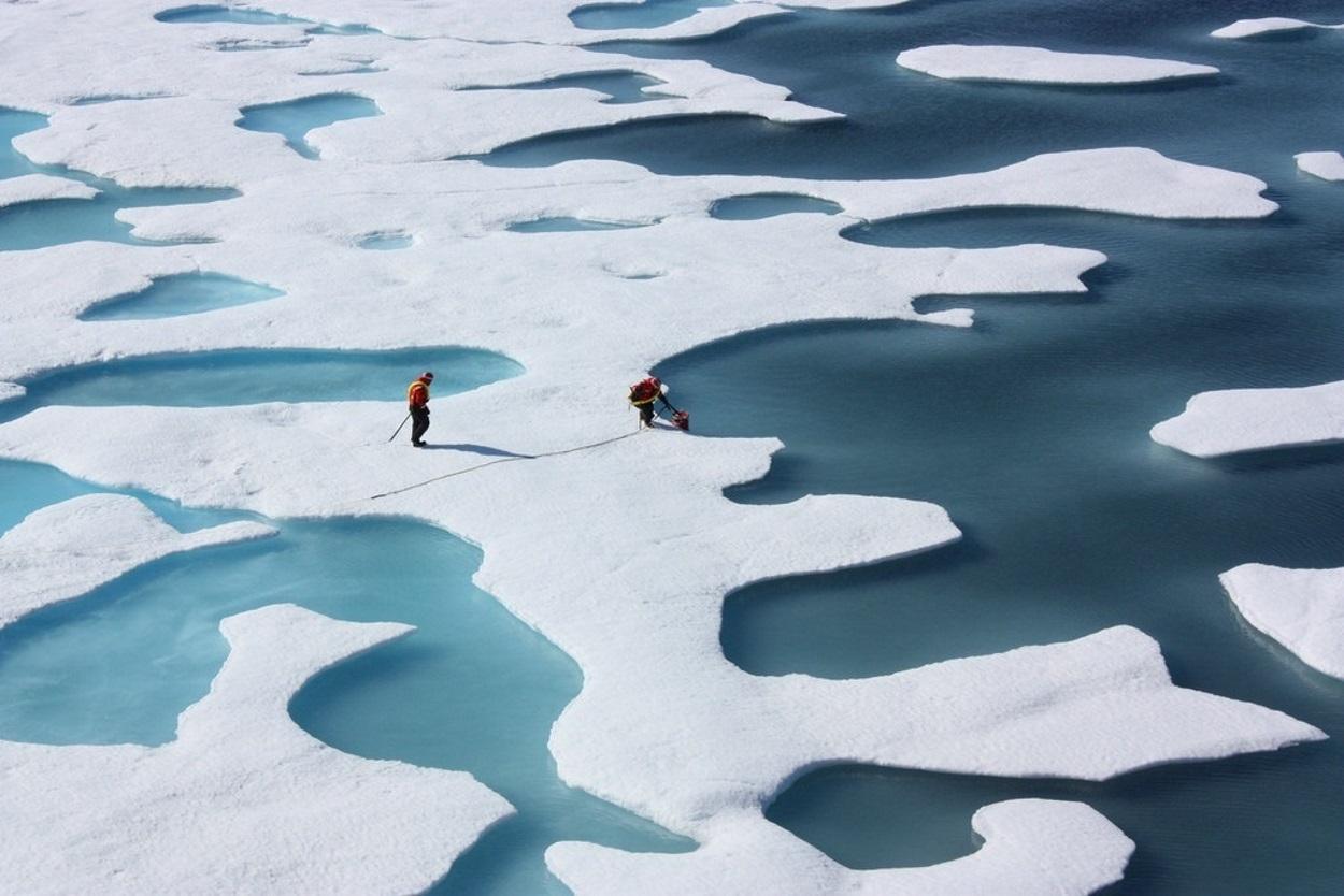 Imagen de la fusión de hielo del Ártico
