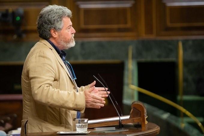 El diputado de Equo Juantxo López de Uralde en una de sus intervenciones en el Congreso. Fuente: EP.