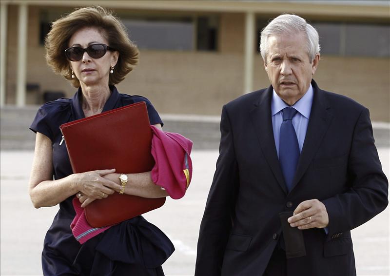 Hacienda denuncia ante Ruz que Bárcenas paga a su abogado a través de su cuñada con 'dinero negro'