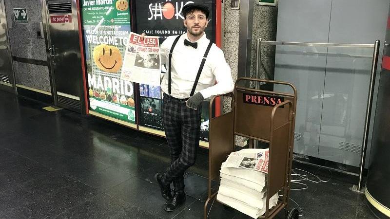 El actor Carlos Blanco (@carlosblancoúbeda) llevando a cabo un 'acting' promocional de Netflix. Irene Garrido