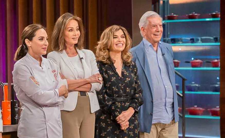 Tamara Falcó, Isabel Preysler y Mario Vargas Llosa en MasterChef celebrity.