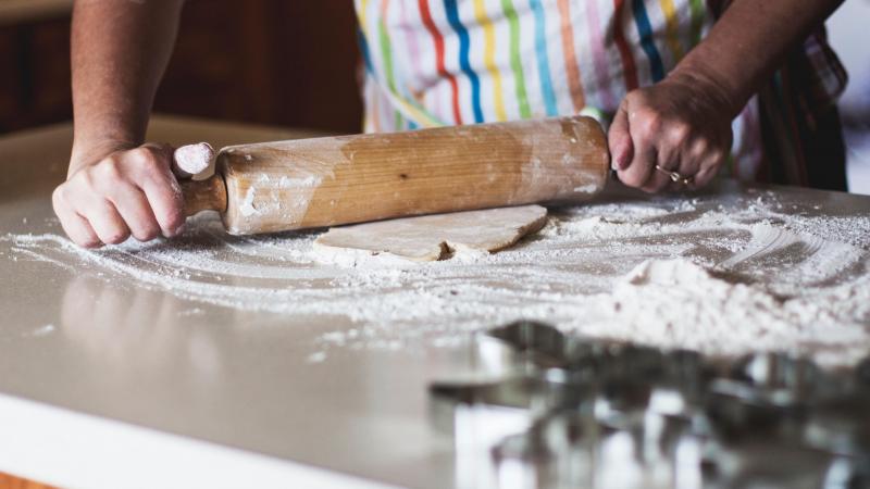 El amasado de nuestras galletas de Navidad es un paso clave Kari Shea en Unsplash