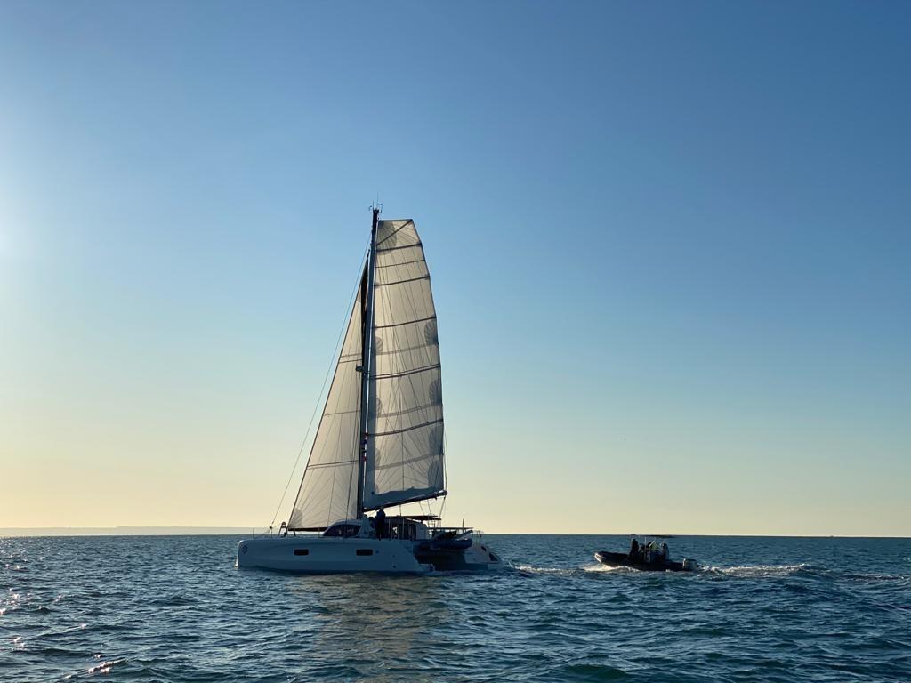 EuropaPress 2528629 Catamarán La Vagabonde en el que la joven activista sueca por el medioambiente Greta Thunberg ha viajado hasta Lisboa tras cruzar el Atlántico para asistir a la Cumbre del Clima que se c