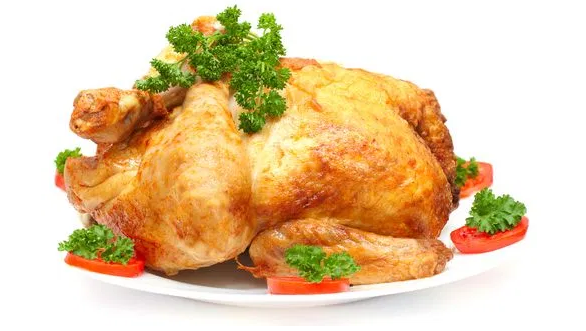 La carne del pavo tiene menos grasa que el cordero y el cochinillo La carne del pavo tiene menos grasa que el cordero y el cochinillo