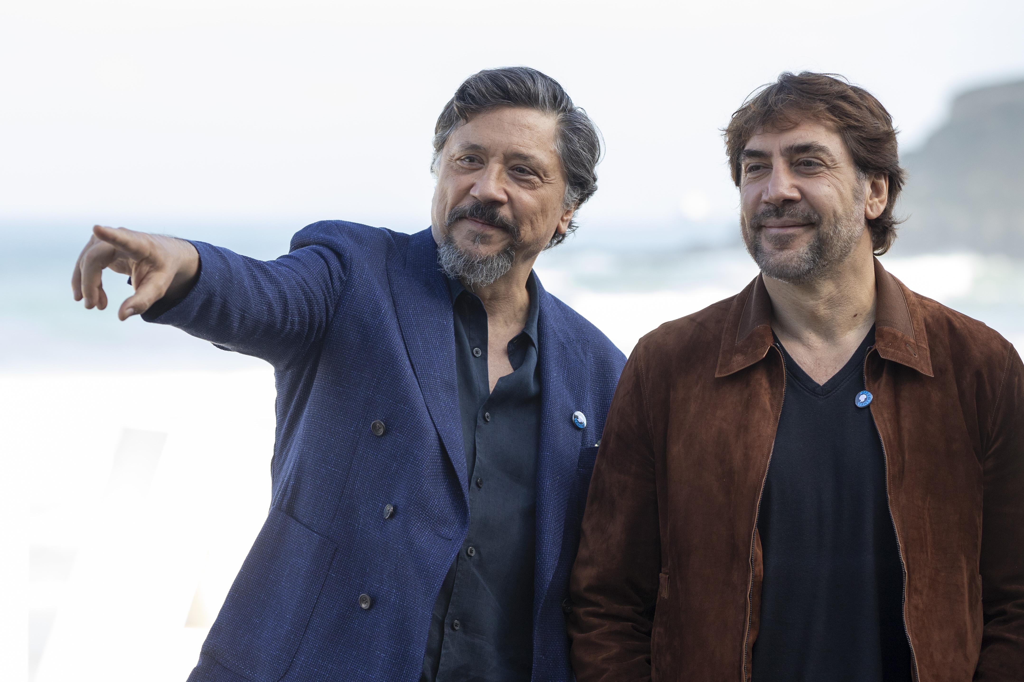 Carlos Bardem (izquierda) y Javier Bardem en una imagen de archivo. Fuente: Europa Press.