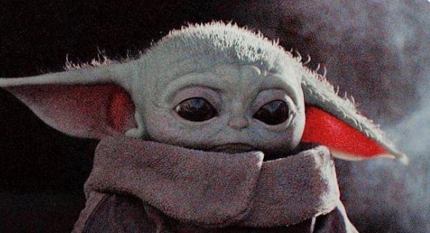 Baby Yoda en una escena de The Mandalorian