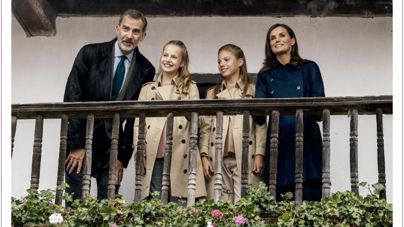 Felicitación de Navidad de los Reyes. Casa Real Felicitación de Navidad de los Reyes. Casa Real