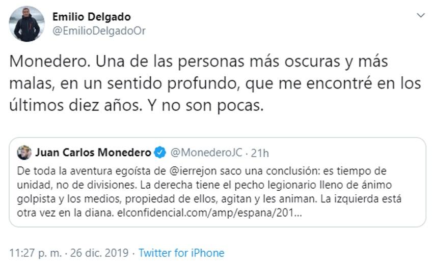 Tuit de Emilio Delgado contra Monedero