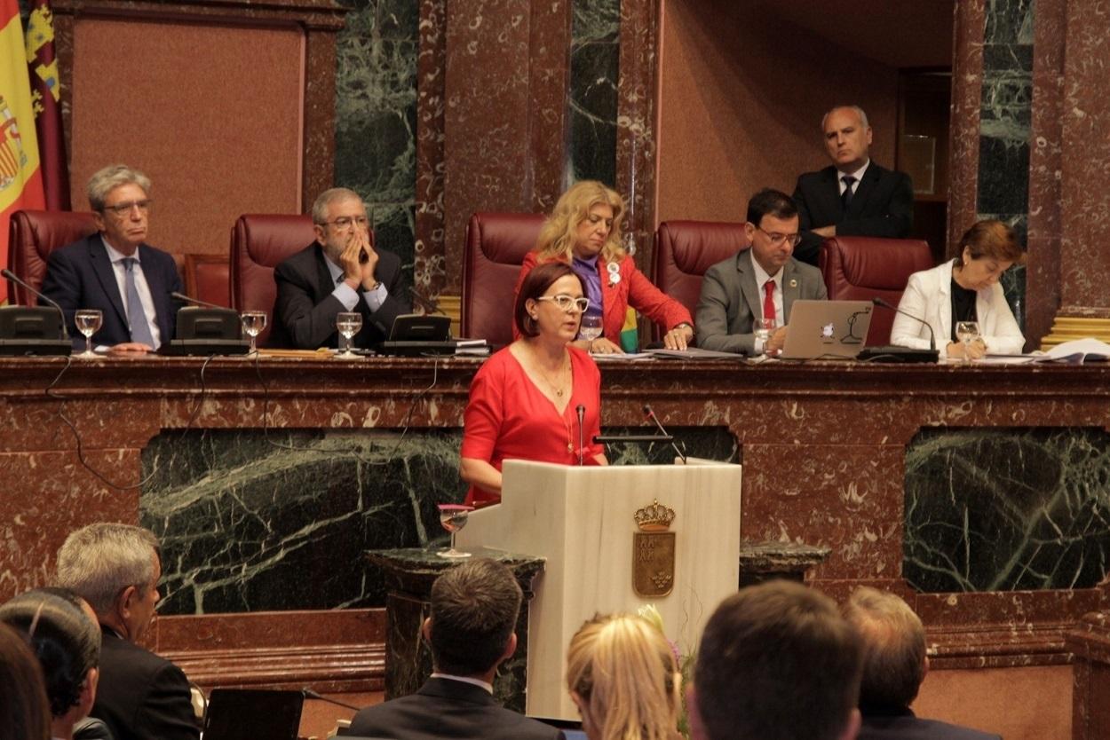 La portavoz del Grupo Parlamentario Ciudadanos, Isabel Franco, en su discurso en la segunda sesión del Debate de Investidura
