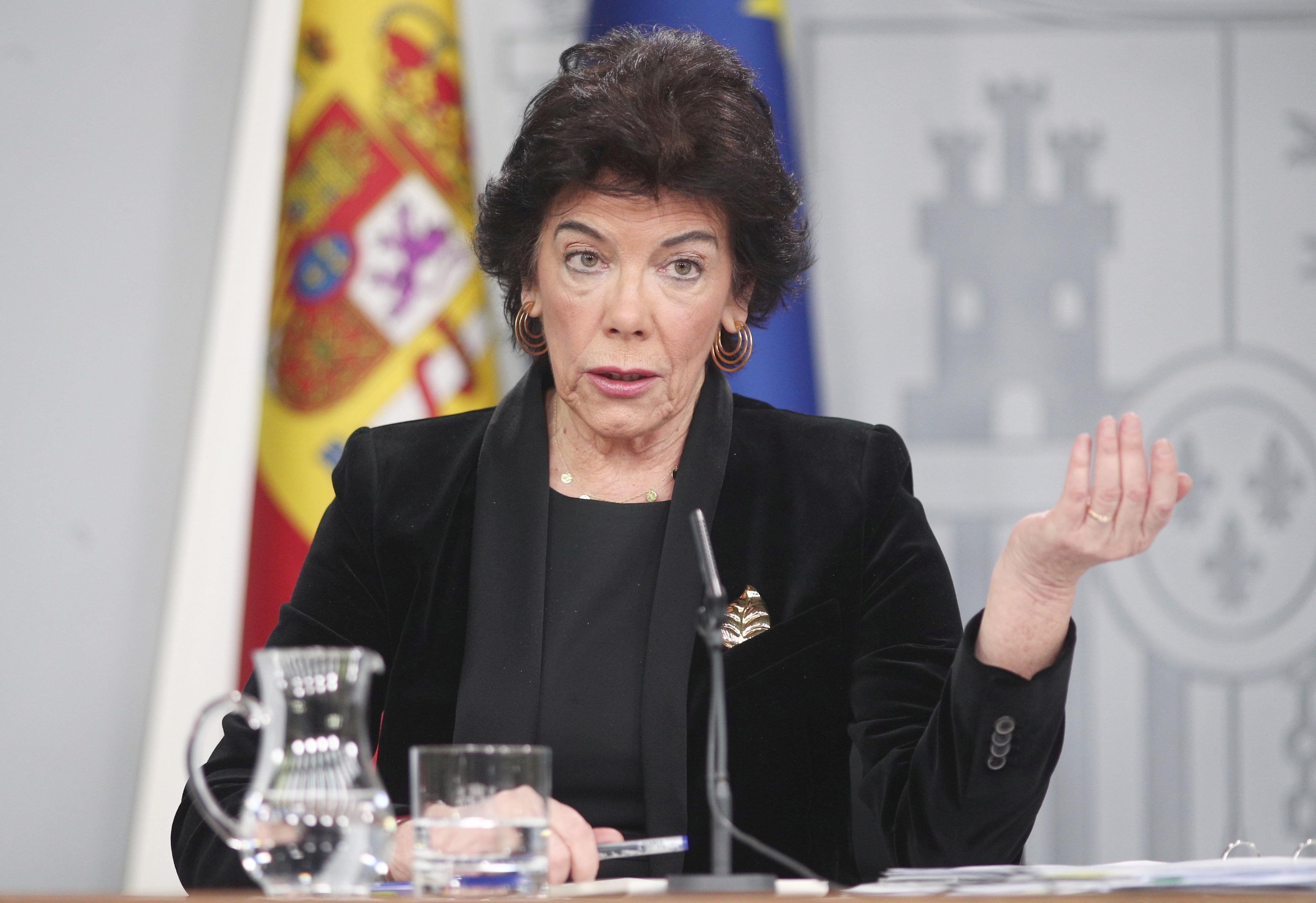 La portavoz y ministra de Educación en funciones Isabel Celaá durante la rueda de prensa tras el Consejo de Ministros en La Moncloa Madrid (España). Fuente: EP.