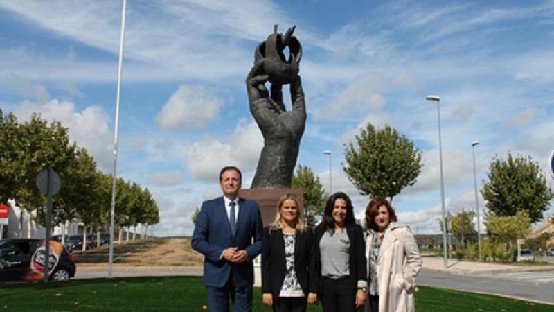 Reinauguración del monumento.