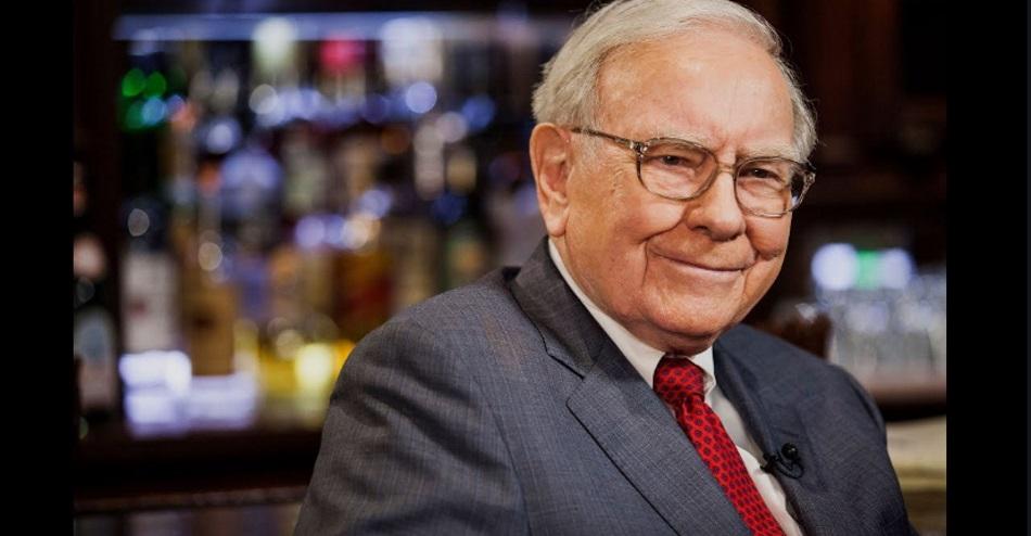 Warren Buffett (Seattle, 1930). El rey de la inversión, que estudió Economía en la Universidad de Columbia, empezó vendiendo chicles con tan solo seis años de edad. Posee una fortuna valorada en 89.180 millones de dólares y sigue activo a sus 89 años de e