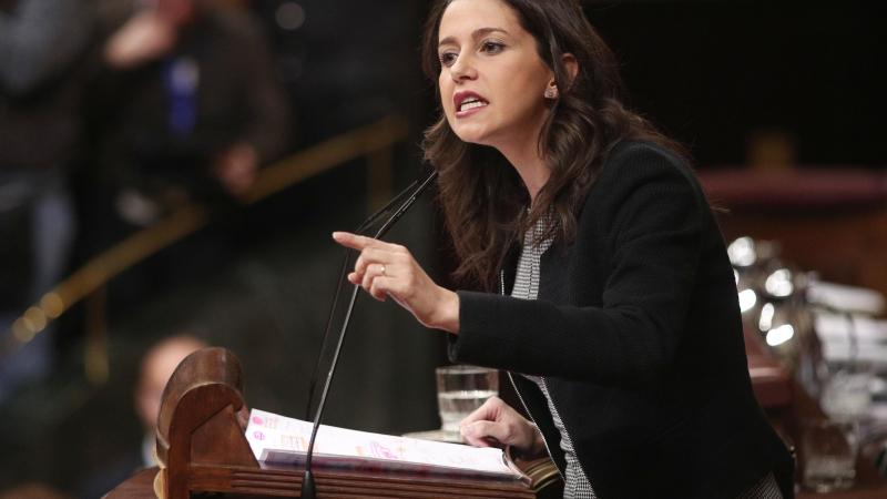 La portavoz parlamentaria de Ciudadanos Inés Arrimadas interviene en la segunda sesión de votación para la investidura del candidato socialista a la Presidencia del Gobierno