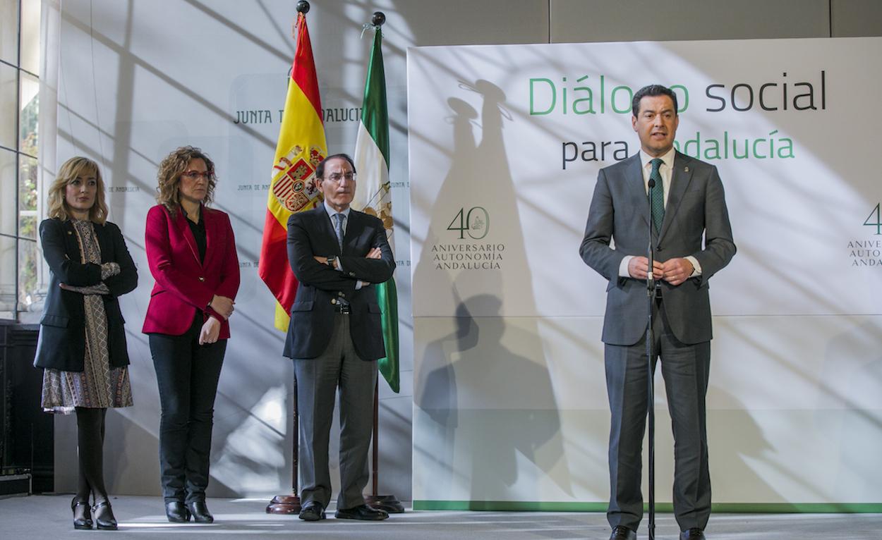 El presidente Moreno, hoy con los agentes sociales. MARÍA JOSÉ LÓPEZ/EP