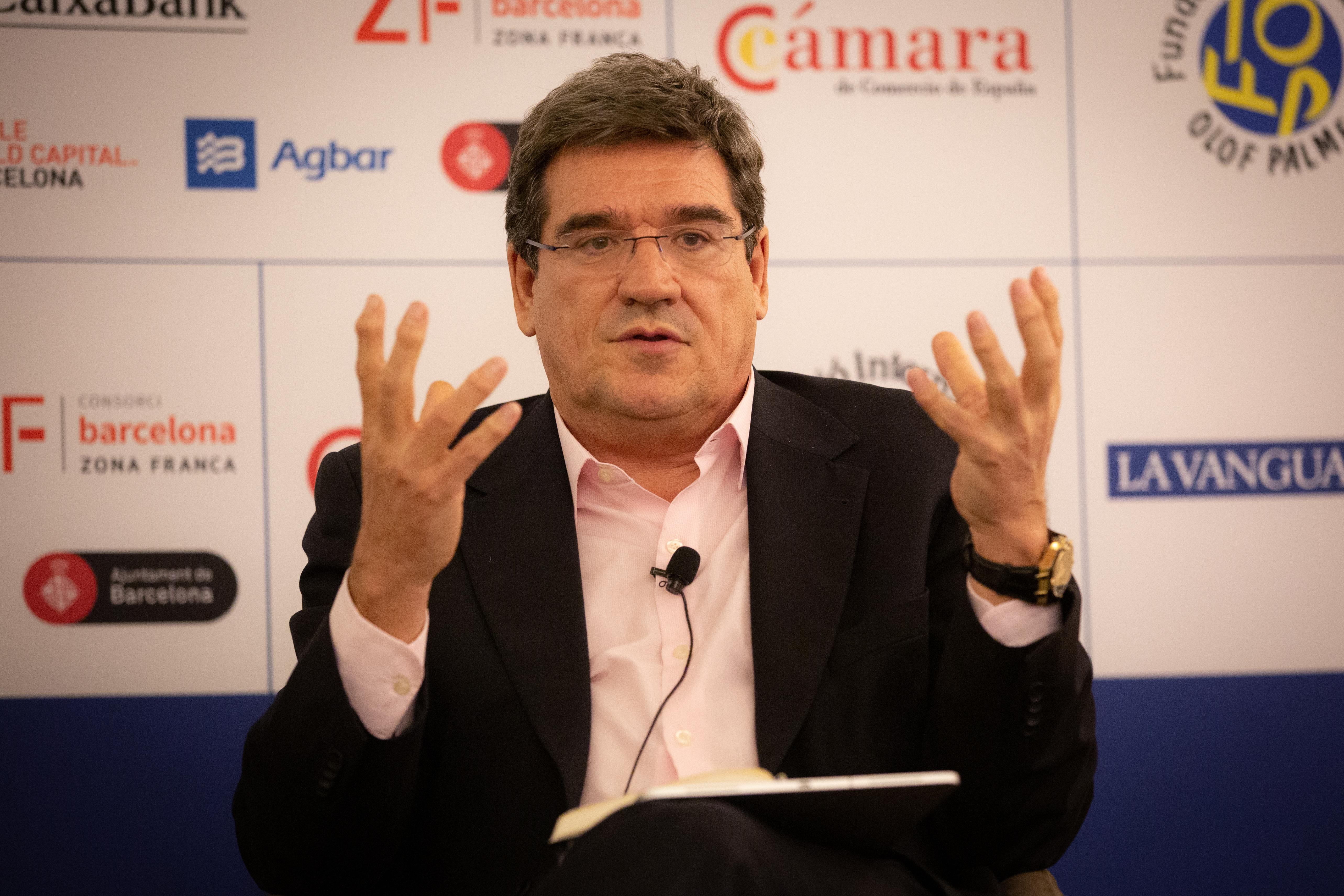 El presidente de la Autoridad Independiente de Responsabilidad Fiscal (AIReF) José Luis Escrivá interviene en el XXIV Encuentro de Economía de S'Agaró (Girona) a 29 de noviembre de 2019 