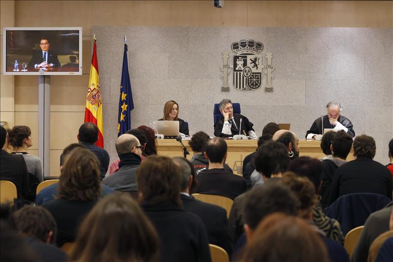 No hay delito en el cerco al Parlament: la Audiencia Nacional lo ve como ejercicio del derecho de manifestación