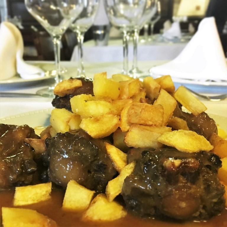 El rabo de toro a la cordobesa es un a de las propuestas de la carta de otoño-invierno de Tejas Verdes