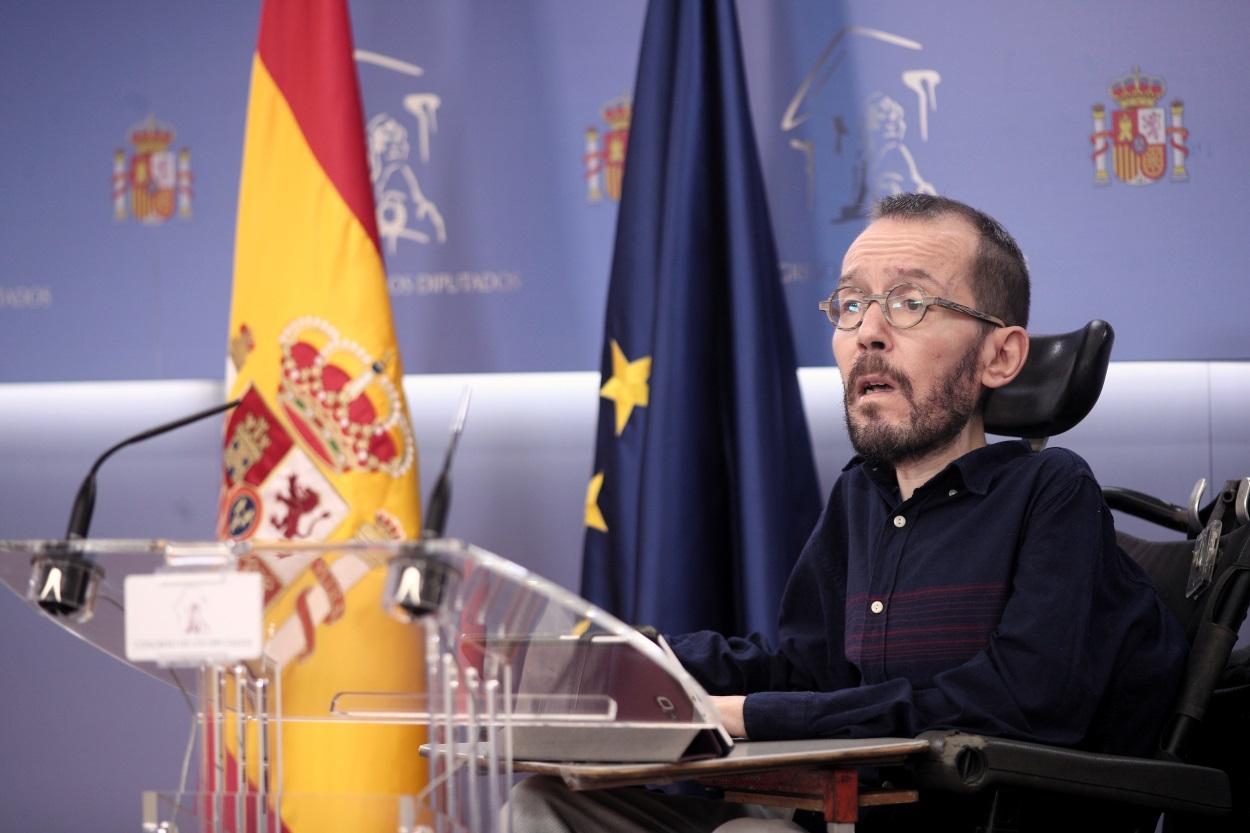 El portavoz de Unidas Podemos en el Congreso, Pablo Echenique, durante una rueda de prensa