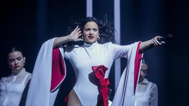 La cantante Rosalía durante su concierto en Madrid