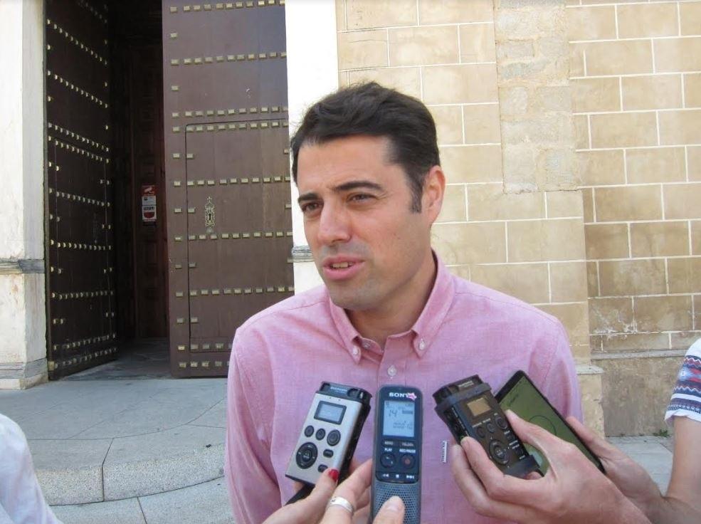 El concejal de VOX en el Ayuntamiento de Badajoz Alejandro Vélez