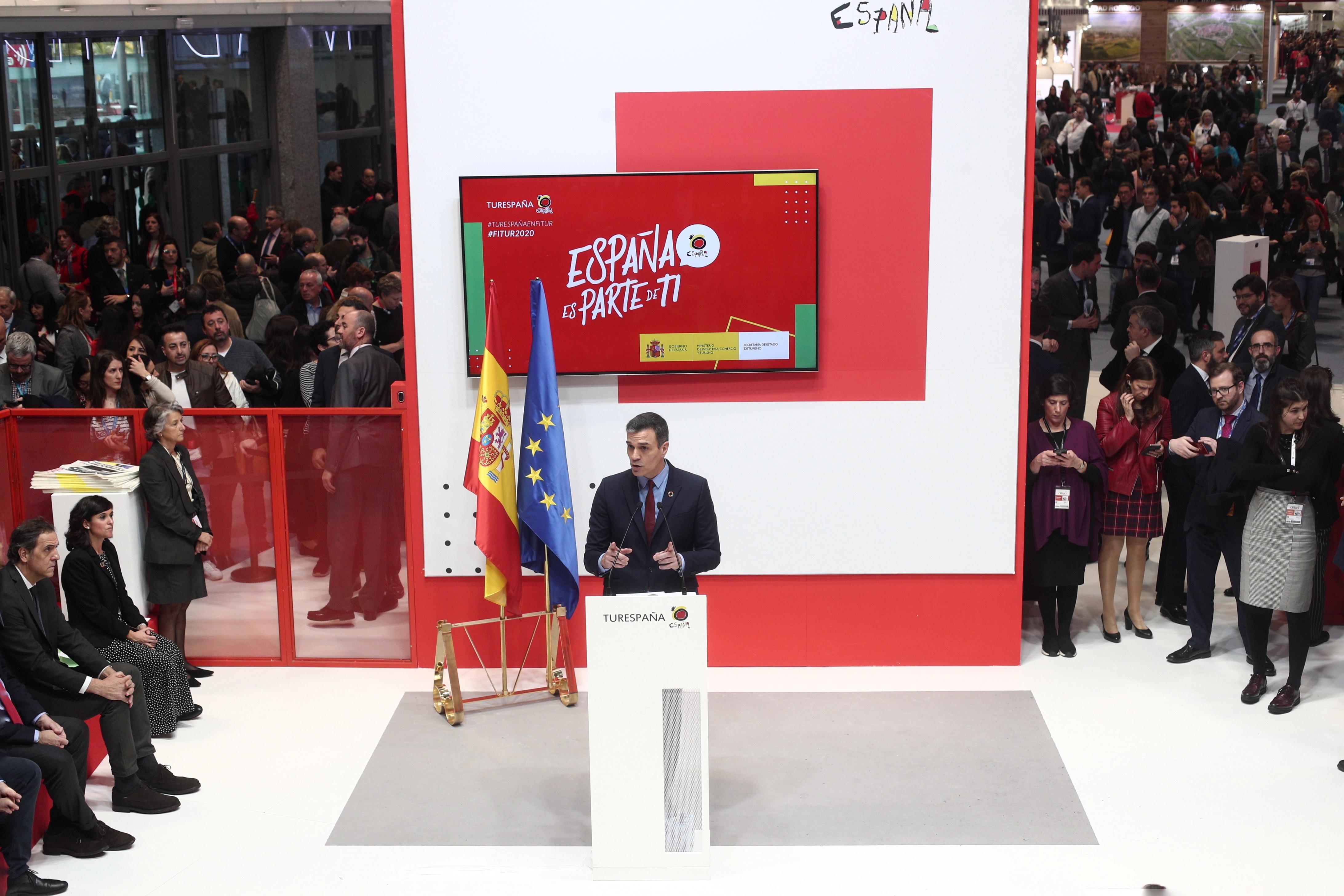 El presidente del Gobierno Pedro Sánchez durante su intervención en el encuentro con representantes de CONESTUR (Consejo Español de Turismo) durante su visita por la Feria Internacional de Turis