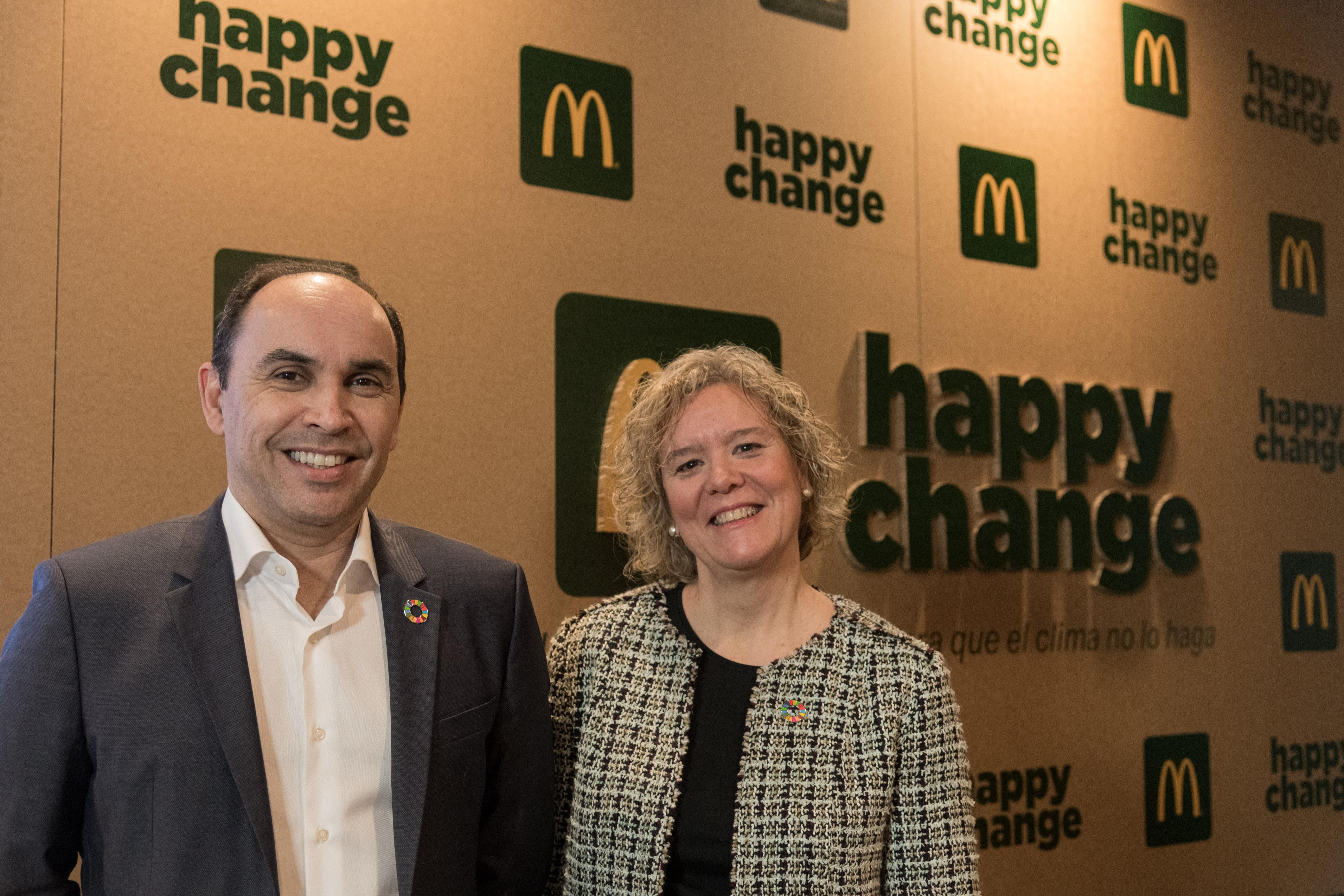 El director general de McDonald’s España, John Alves, y la directora de Compras, Calidad y Sostenibilidad de McDonald’s España, Natalia Mota