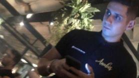 Christofer, trabajando como camarero tras el 'reality' 'La isla de las tentaciones'