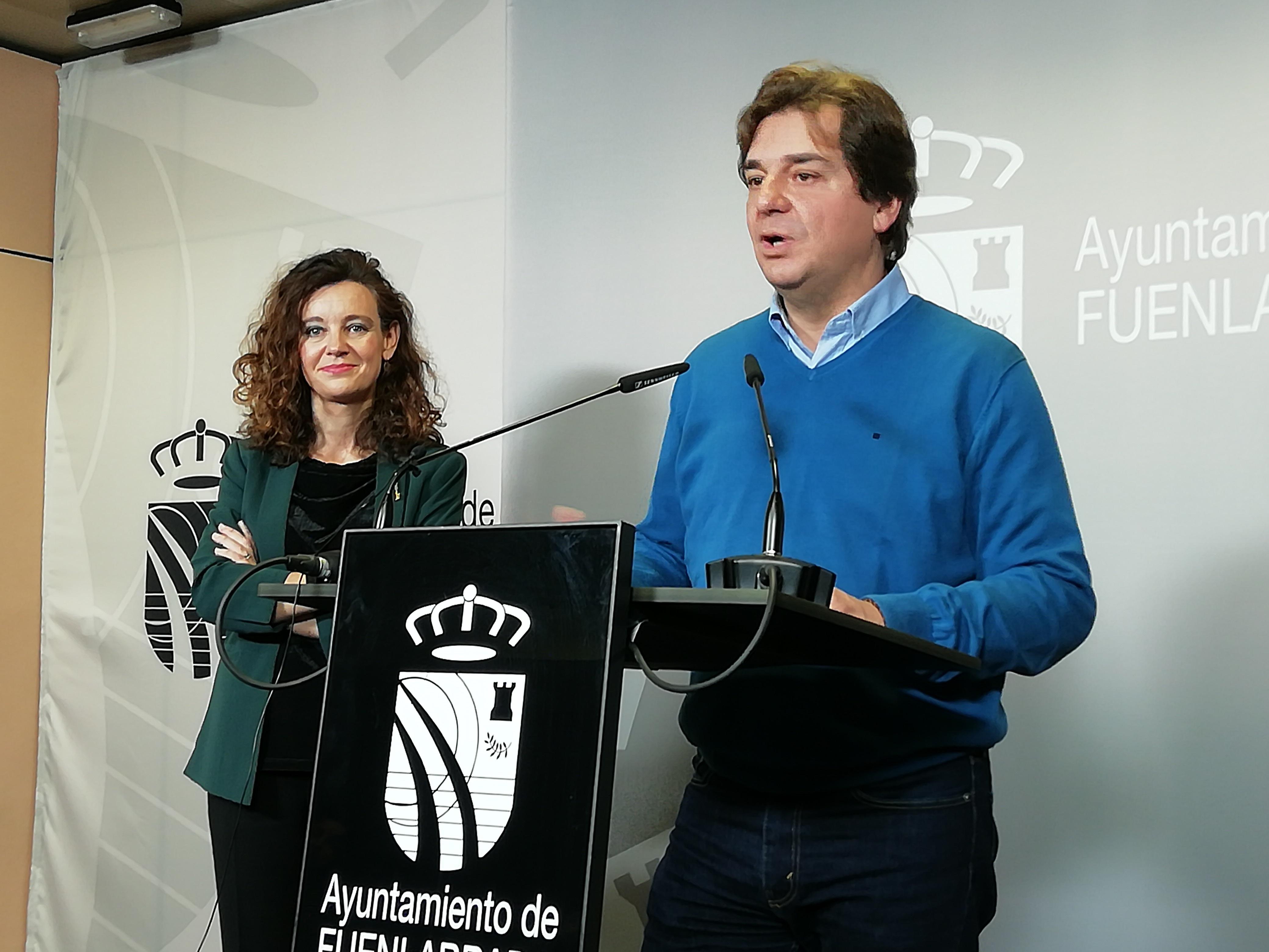 El alcalde de Fuenlabrada Javier Ayala interviene en una rueda de prensa en la localidad 