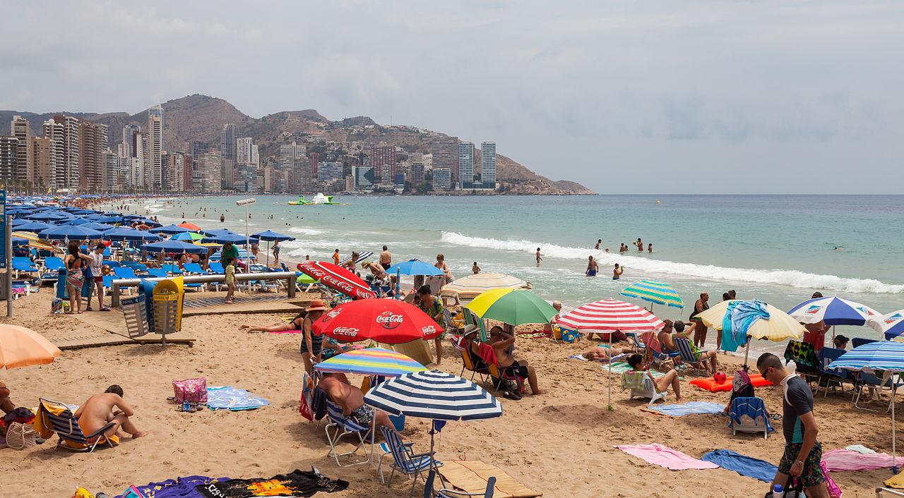 Playa de Benidorm (Alicante), una de las playas con más afluencia de turistas madrileños