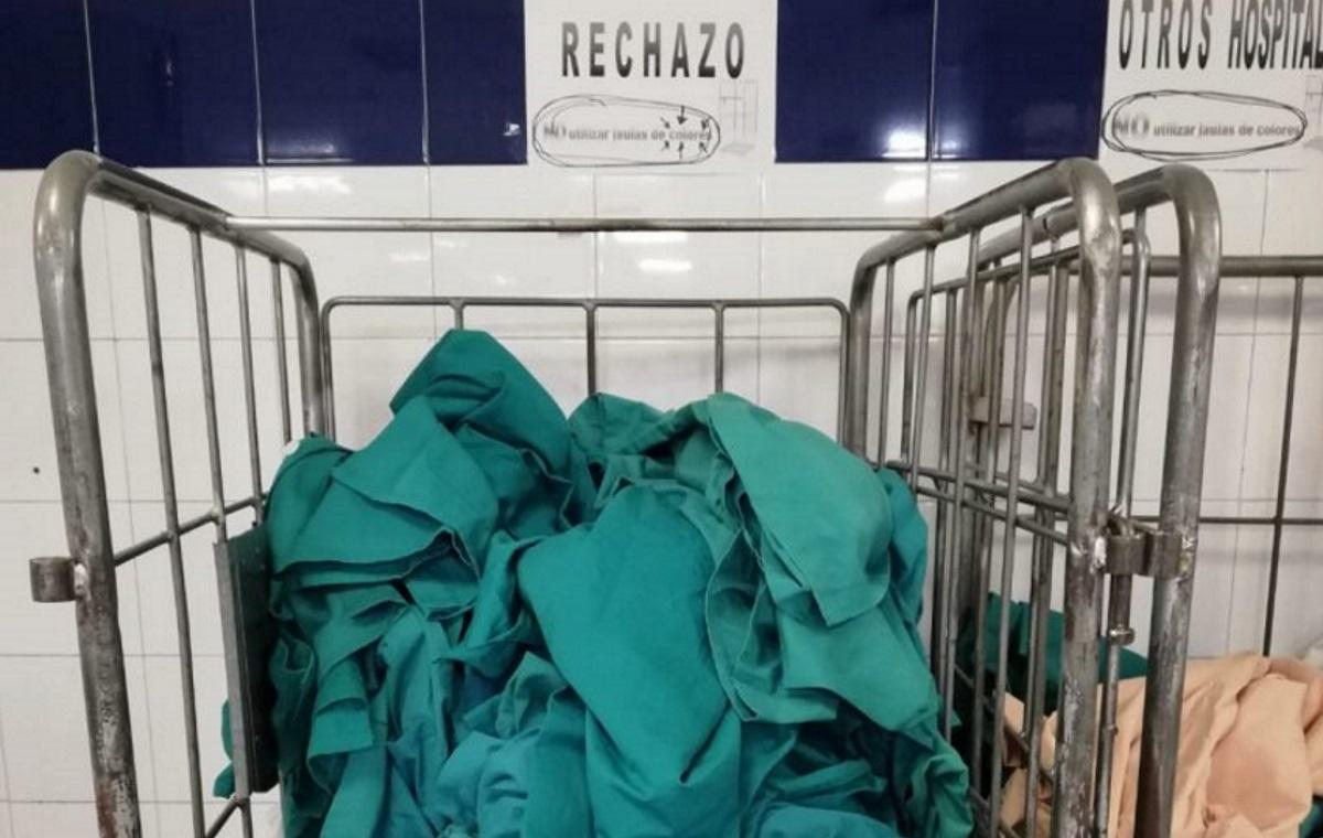 Ropa en el 12 de Octubre que se devuelve por llegar en mal estado. Fuente: MATS