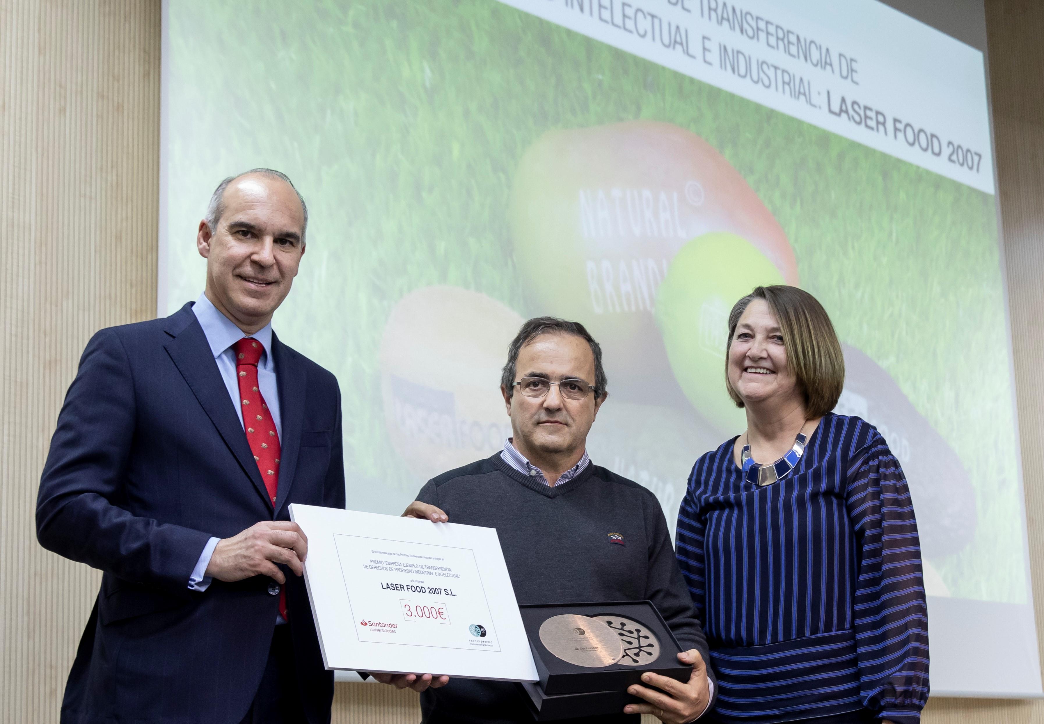 La Fundació Parc Científic Universitat de València (FPCUV) ha hecho entrega de los Premios ‘X Aniversario’ con el apoyo del Banco Santander