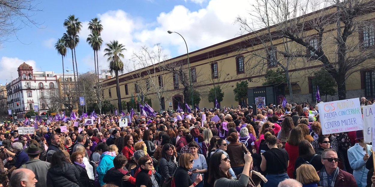 Un momento de la manifestación de este domingo en las calles de Sevilla.TWITTER